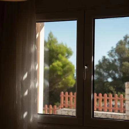 公寓 Erato Tsoukaládhes