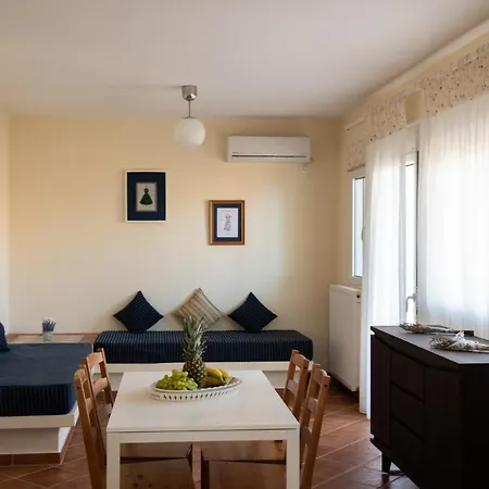 Apartment Erato Tsoukaladhes