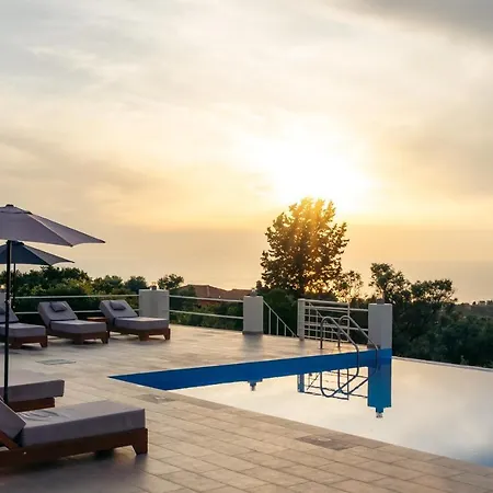 Erato Apartment *