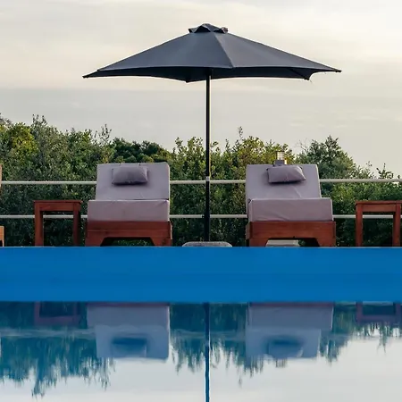Apartment Erato