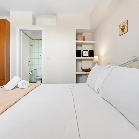 Apartment Erato Tsoukaladhes