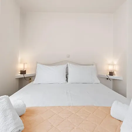 Apartment Erato