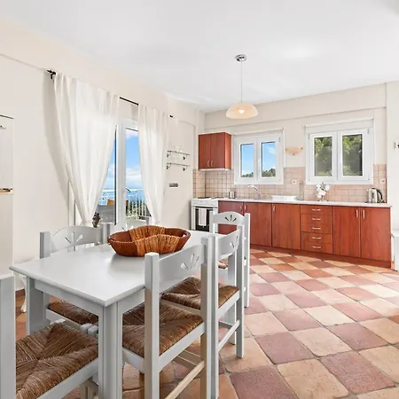 Apartment Erato Tsoukaladhes