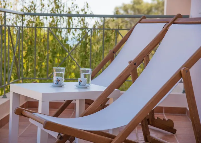 Erato * Tsoukaládhes