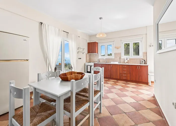 アパート Erato Tsoukaládhes